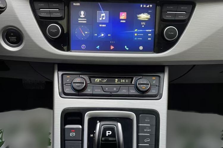 Used Geely Auto Emgrand X7 Sport 2020 1.8TD DCT Two-Wheel Drive Smart Connect 4G-Enabled Version Interior 3