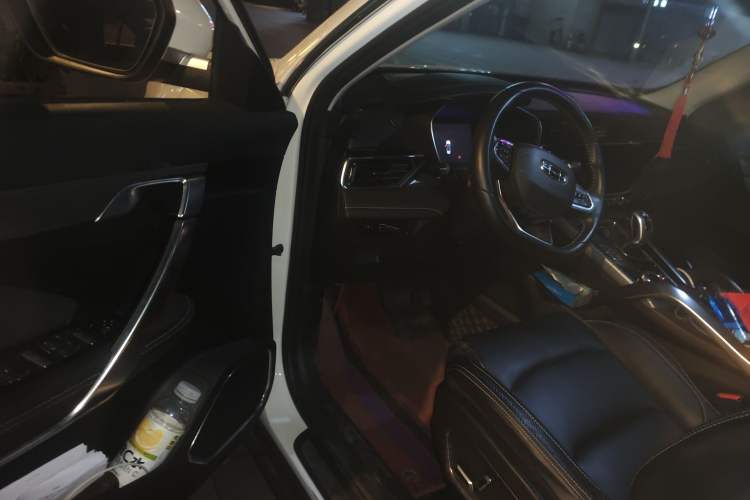 Used Geely Auto Emgrand X7 Sport 2020 1.8TD DCT Smart PRO Interior 3