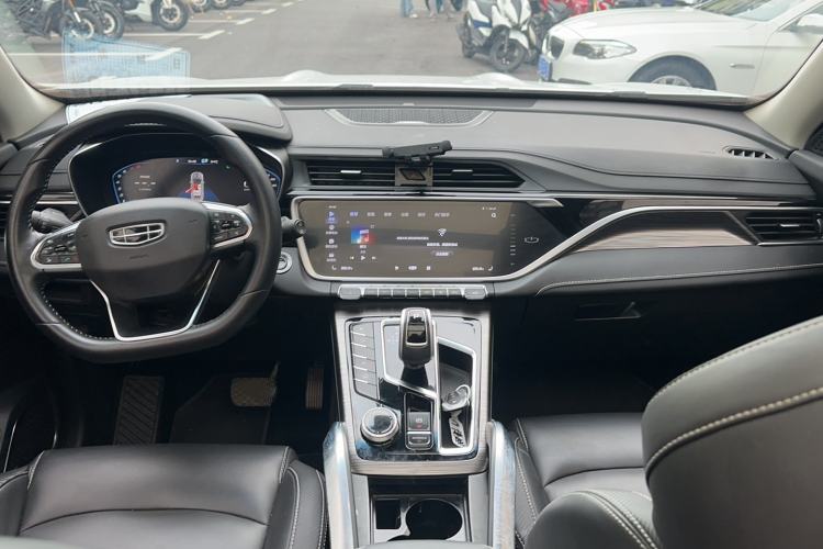 Used Geely Auto Emgrand X7 Sport 2020 1.8TD DCT ZhiZun PRO Interior 3