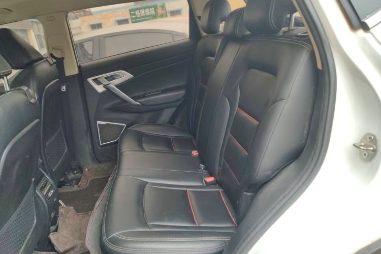 Used Geely Auto Emgrand X7 Sport 2020 1.8TD DCT Two-Wheel Drive Zhiya Model Interior 4