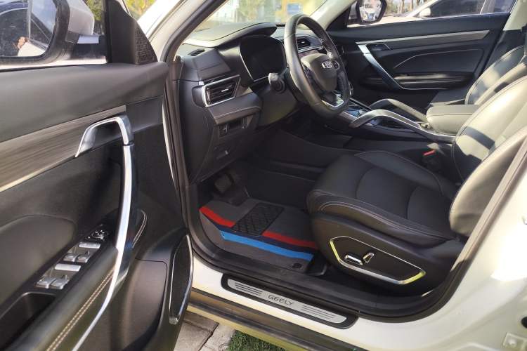 Used Geely Auto Emgrand X7 Sport 2020 1.8TD DCT Smart PRO Interior 4