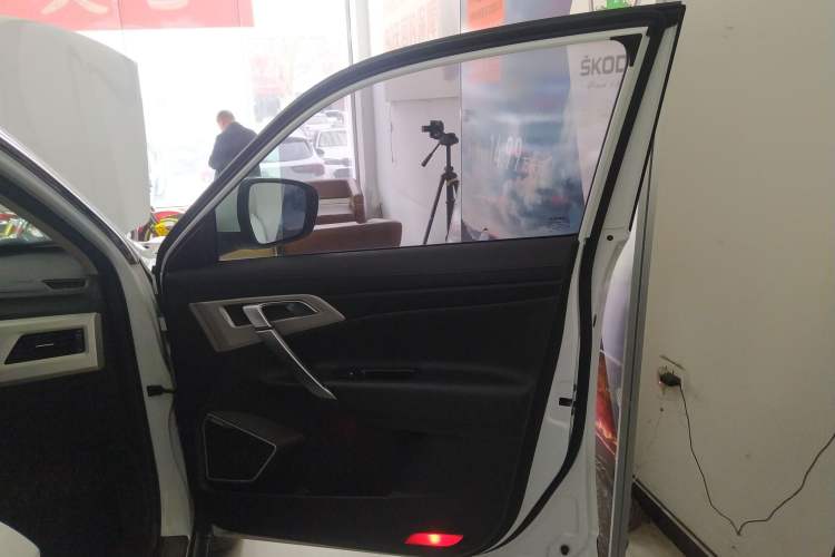 Used Geely Auto Emgrand X7 Sport 2020 1.8TD DCT Two-Wheel Drive Smart Connect 4G-Enabled Version Interior 5