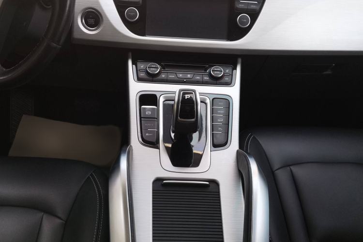 Used Geely Auto Emgrand X7 Sport 2020 1.8TD DCT Two-Wheel Drive Smart Connect 4G-Enabled Version Interior 6