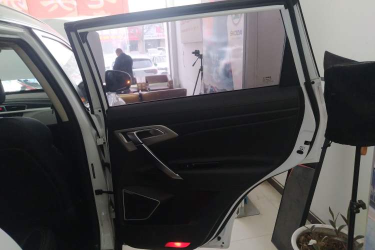 Used Geely Auto Emgrand X7 Sport 2020 1.8TD DCT Two-Wheel Drive Smart Connect 4G-Enabled Version Interior 6
