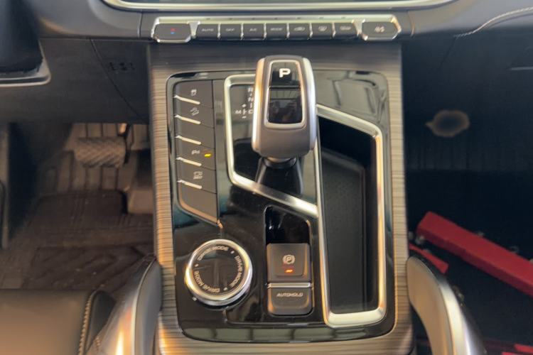Used Geely Auto Emgrand X7 Sport 2020 1.8TD DCT ZhiZun PRO Interior 7