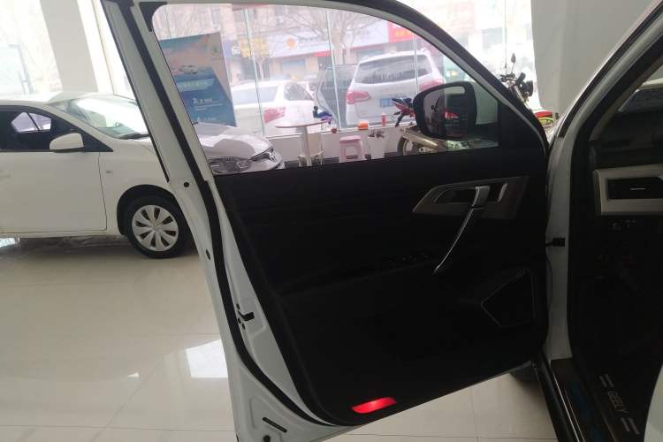 Used Geely Auto Emgrand X7 Sport 2020 1.8TD DCT Two-Wheel Drive Smart Connect 4G-Enabled Version Interior 7