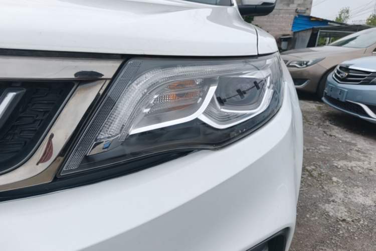 Used Geely Auto Emgrand X7 Sport 2020 1.8TD DCT Two-Wheel Drive Smart Connect 4G-Enabled Version Left Front Headlight