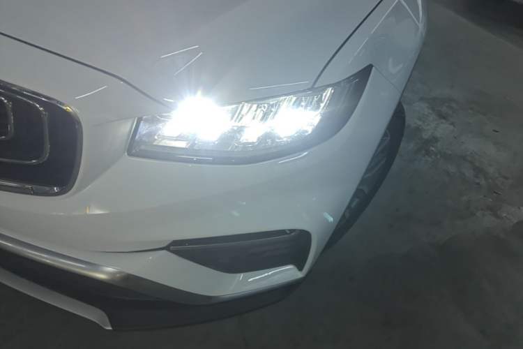 Used Geely Auto Emgrand X7 Sport 2020 1.8TD DCT Smart PRO Left Front Headlight