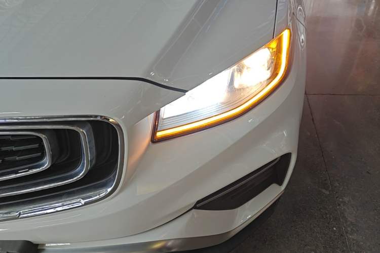 Used Geely Auto Emgrand X7 Sport 2020 1.8TD DCT Smart Connect PRO Left Front Headlight