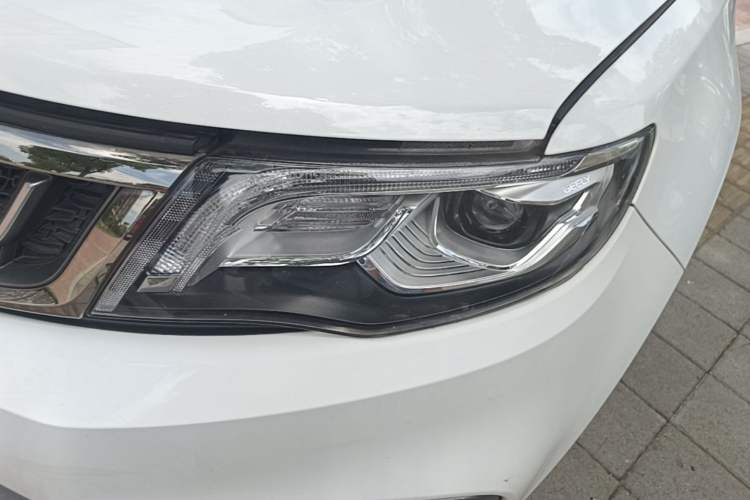 Used Geely Auto Emgrand X7 Sport 2020 1.8TD DCT Two-Wheel Drive Smart Connect 4G-Enabled Version Left Front Headlight