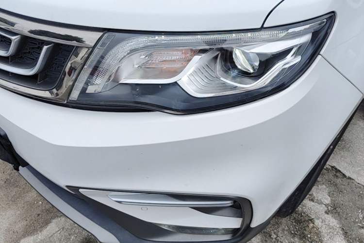 Used Geely Auto Emgrand X7 Sport 2020 1.8TD DCT Two-Wheel Drive Smart Connect 4G-Enabled Version Left Front Headlight