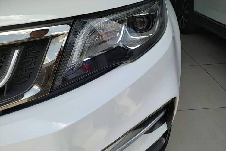 Used Geely Auto Emgrand X7 Sport 2020 1.8TD DCT Two-Wheel Drive Smart Connect 4G-Enabled Version Left Front Headlight