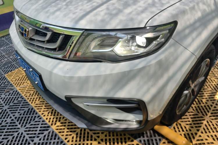 Used Geely Auto Emgrand X7 Sport 2020 1.8TD DCT Two-Wheel Drive Smart Connect 4G-Enabled Version Left Front Headlight