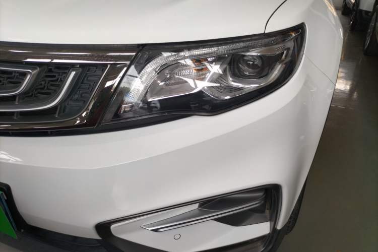 Used Geely Auto Emgrand X7 Sport 2020 1.8TD DCT Two-Wheel Drive Smart Connect 4G-Enabled Version Left Front Headlight