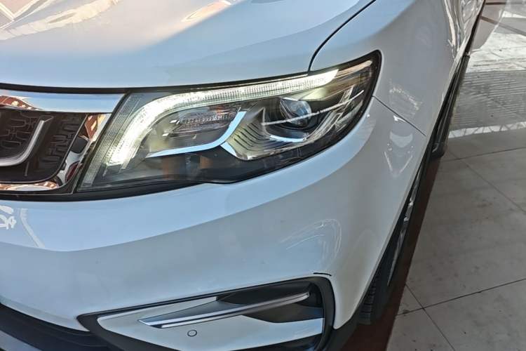 Used Geely Auto Emgrand X7 Sport 2020 1.8TD DCT Two-Wheel Drive Smart Connect 4G-Enabled Version Left Front Headlight
