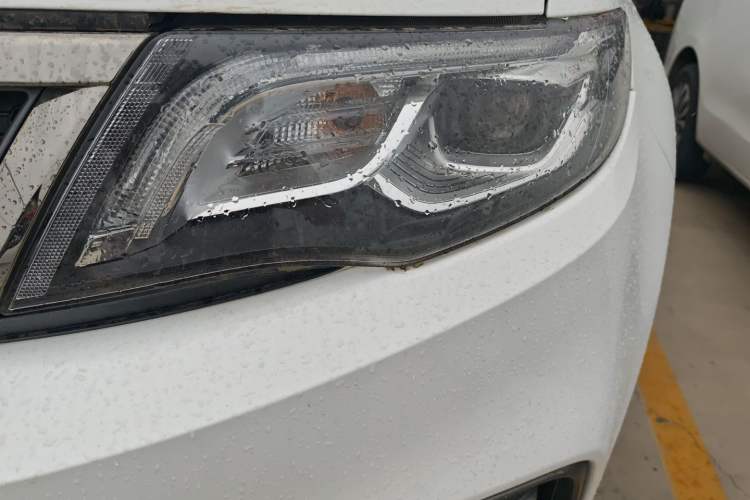 Used Geely Auto Emgrand X7 Sport 2020 1.8TD DCT Two-Wheel Drive Smart Connect 4G-Enabled Version Left Front Headlight
