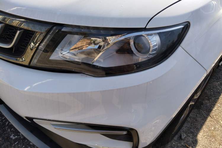 Used Geely Auto Emgrand X7 Sport 2020 1.8TD DCT Two-Wheel Drive Zhiya Model Left Front Headlight
