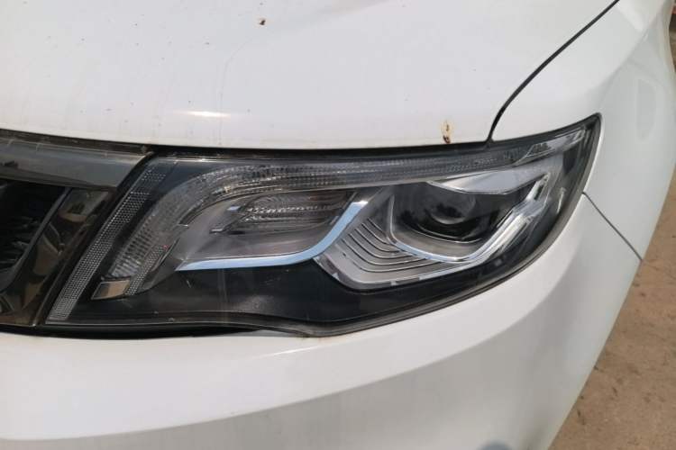 Used Geely Auto Emgrand X7 Sport 2020 1.8TD DCT Two-Wheel Drive Smart Connect 4G-Enabled Version Left Front Headlight