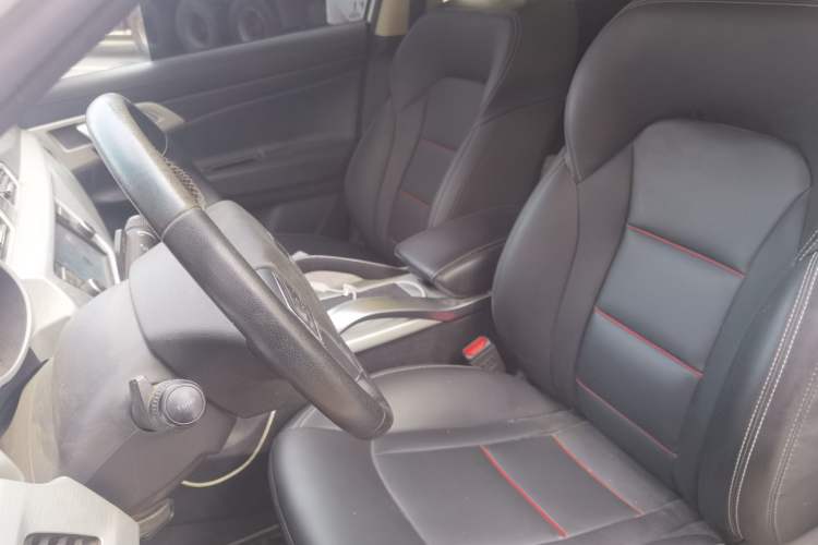 Used Geely Auto Emgrand X7 Sport 2020 1.8TD DCT Two-Wheel Drive Smart Connect 4G-Enabled Version Left Front Seat
