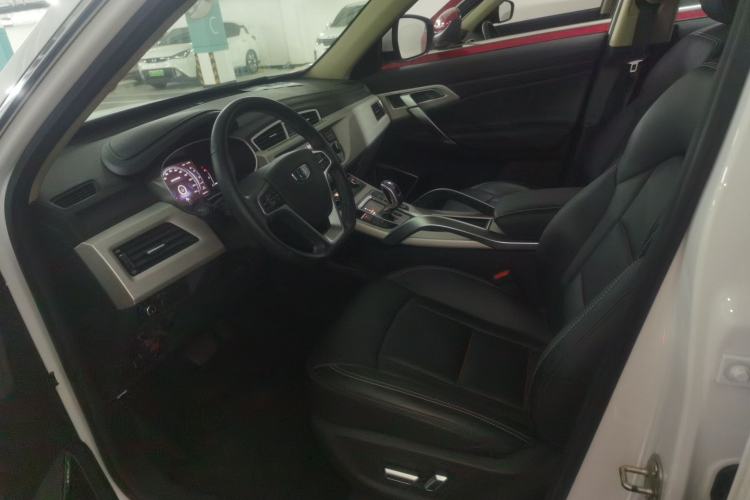 Used Geely Auto Emgrand X7 Sport 2020 1.8TD DCT Two-Wheel Drive Smart Connect 4G-Enabled Version Left Front Seat