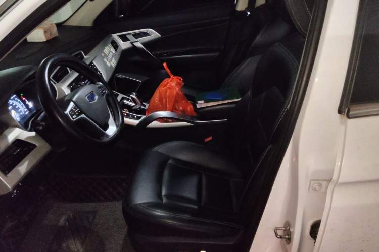 Used Geely Auto Emgrand X7 Sport 2020 1.8TD DCT Two-Wheel Drive Smart Connect 4G-Enabled Version Left Front Seat