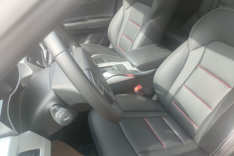 Used Geely Auto Emgrand X7 Sport 2020 1.8TD DCT Two-Wheel Drive Smart Connect 4G-Enabled Version Left Front Seat