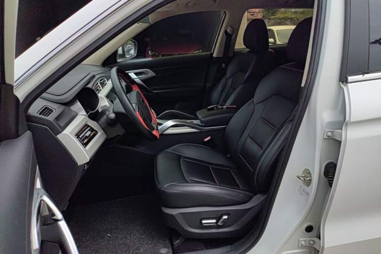 Used Geely Auto Emgrand X7 Sport 2020 1.8TD DCT Two-Wheel Drive Smart Connect 4G-Enabled Version Left Front Seat
