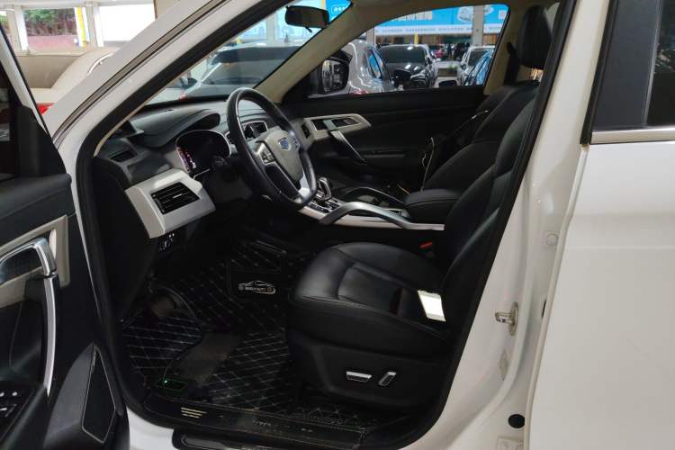 Used Geely Auto Emgrand X7 Sport 2020 1.8TD DCT Two-Wheel Drive Smart Connect 4G-Enabled Version Left Front Seat