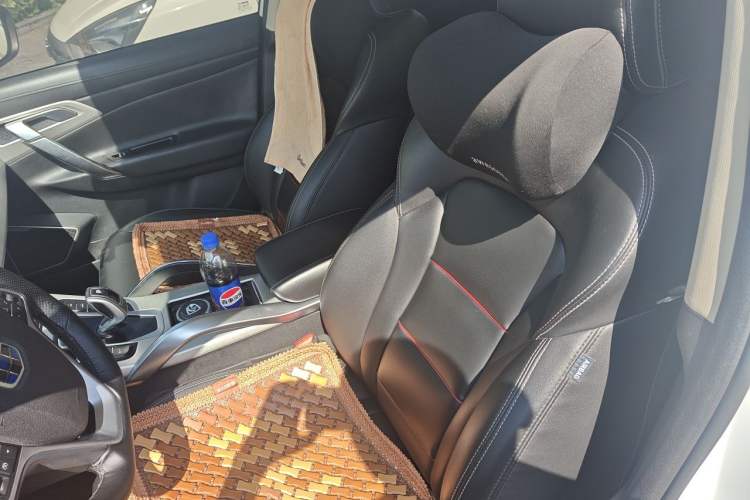 Used Geely Auto Emgrand X7 Sport 2020 1.8TD DCT Two-Wheel Drive Smart Connect 4G-Enabled Version Left Front Seat