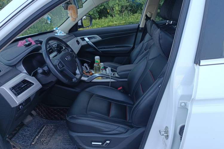 Used Geely Auto Emgrand X7 Sport 2020 1.8TD DCT Two-Wheel Drive Smart Connect 4G-Enabled Version Left Front Seat