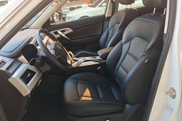 Used Geely Auto Emgrand X7 Sport 2020 1.8TD DCT Two-Wheel Drive Smart Connect 4G-Enabled Version Left Front Seat