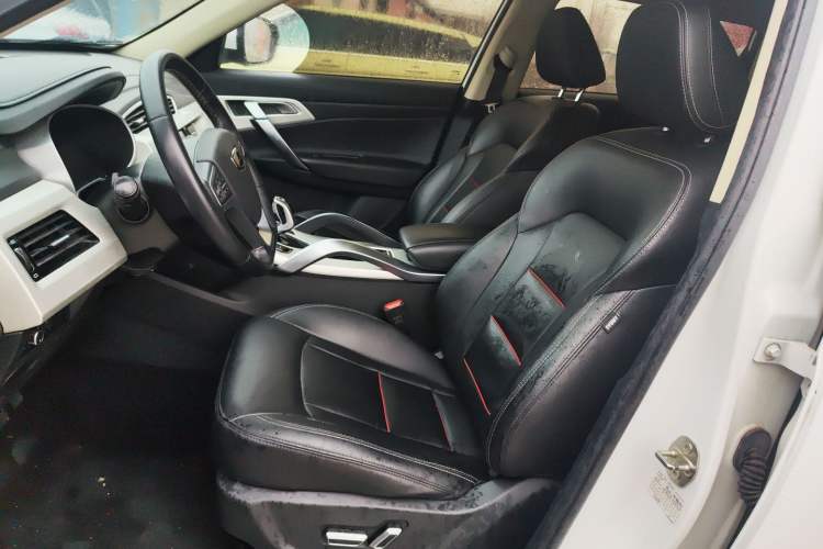 Used Geely Auto Emgrand X7 Sport 2020 1.8TD DCT Two-Wheel Drive Smart Connect 4G-Enabled Version Left Front Seat