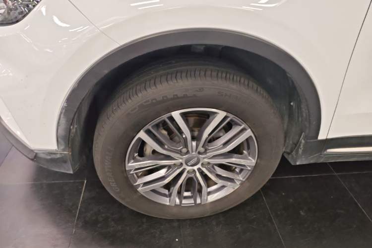 Used Geely Auto Emgrand X7 Sport 2020 1.5TD Automatic Smart Connect PRO Left Front Wheel Hub