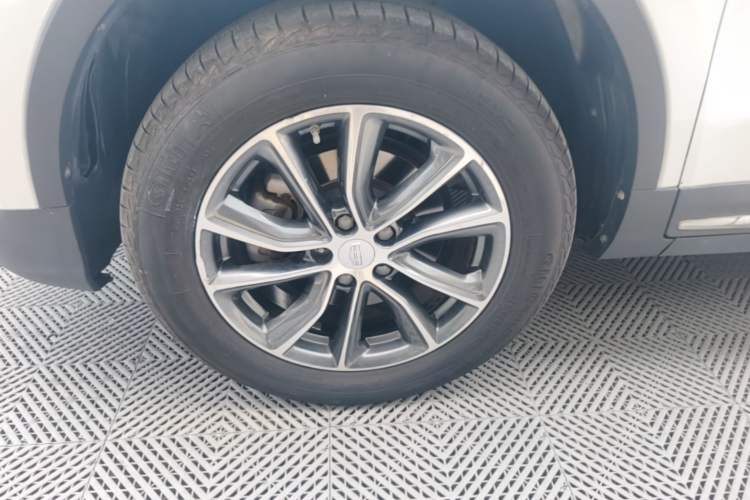 Used Geely Auto Emgrand X7 Sport 2020 1.8TD DCT Two-Wheel Drive Smart Connect 4G-Enabled Version Left Front Wheel Hub