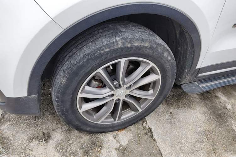Used Geely Auto Emgrand X7 Sport 2020 1.8TD DCT Two-Wheel Drive Smart Connect 4G-Enabled Version Left Front Wheel Hub