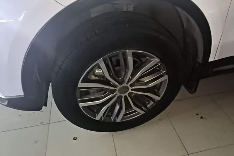 Used Geely Auto Emgrand X7 Sport 2020 1.8TD DCT ZhiZun PRO Left Front Wheel Hub