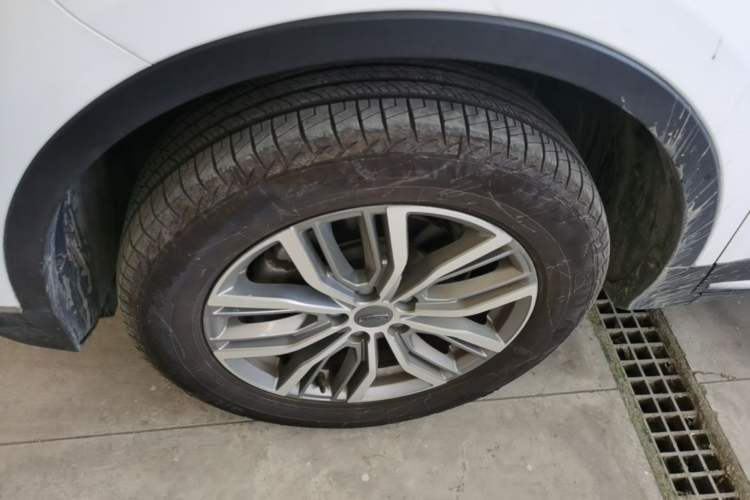Used Geely Auto Emgrand X7 Sport 2020 1.8TD DCT ZhiZun PRO Left Front Wheel Hub
