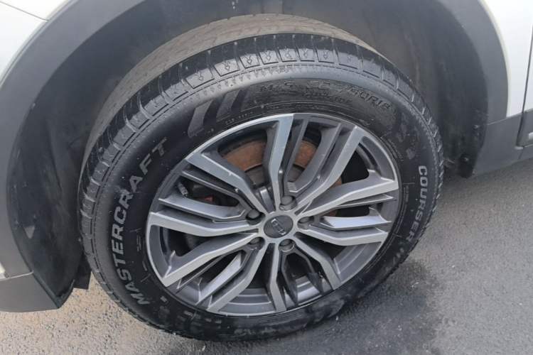 Used Geely Auto Emgrand X7 Sport 2020 1.5TD Automatic Smart Connect PRO Left Front Wheel Hub