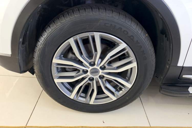 Used Geely Auto Emgrand X7 Sport 2020 1.8TD DCT ZhiZun PRO Left Front Wheel Hub