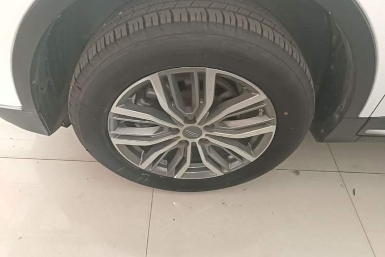 Used Geely Auto Emgrand X7 Sport 2020 1.8TD DCT Smart Connect PRO Left Front Wheel Hub