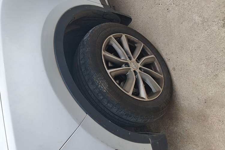 Used Geely Auto Emgrand X7 Sport 2020 1.8TD DCT Two-Wheel Drive Smart Connect 4G-Enabled Version Left Front Wheel Hub