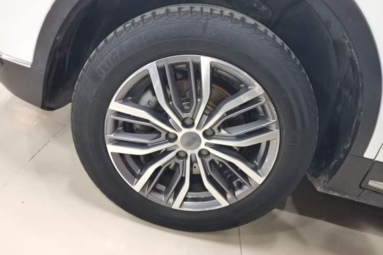 Used Geely Auto Emgrand X7 Sport 2020 1.5TD Automatic Smart Connect PRO Left Front Wheel Hub