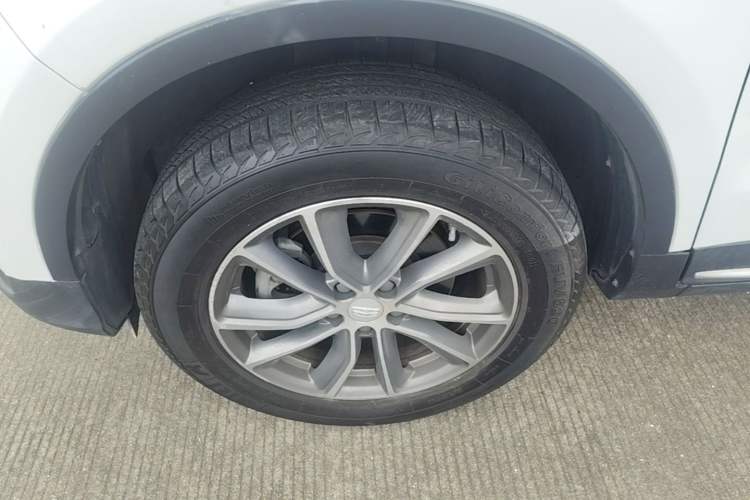 Used Geely Auto Emgrand X7 Sport 2020 1.8TD Manual Two-Wheel Drive Zhiya Model Left Front Wheel Hub
