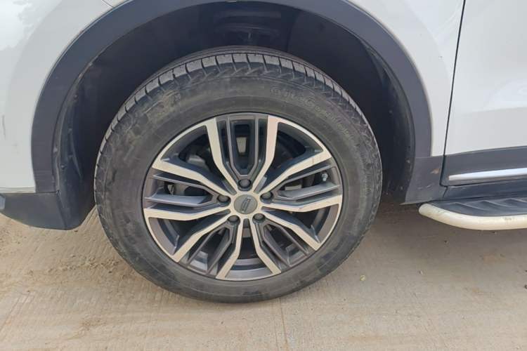 Used Geely Auto Emgrand X7 Sport 2020 1.5TD Automatic Smart Connect PRO Left Front Wheel Hub