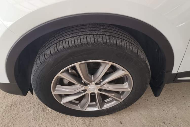 Used Geely Auto Emgrand X7 Sport 2020 1.8TD DCT Two-Wheel Drive Smart Connect 4G-Enabled Version Left Front Wheel Hub