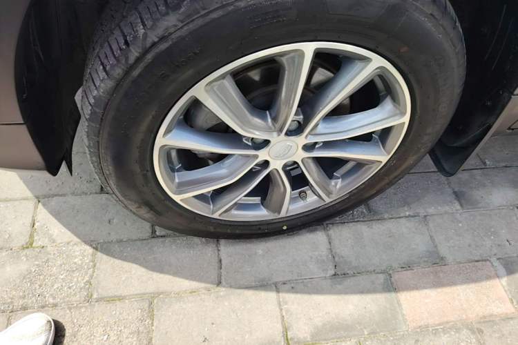 Used Geely Auto Emgrand X7 Sport 2020 1.8TD DCT Two-Wheel Drive Zhiya Model Left Front Wheel Hub