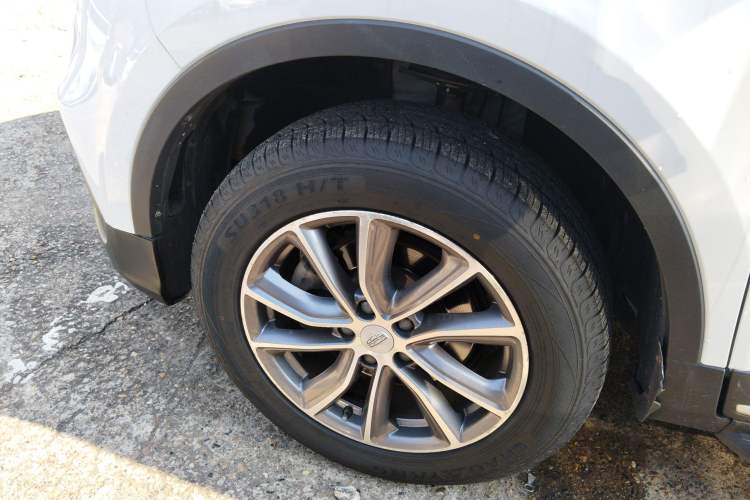 Used Geely Auto Emgrand X7 Sport 2020 1.8TD DCT Two-Wheel Drive Zhiya Model Left Front Wheel Hub