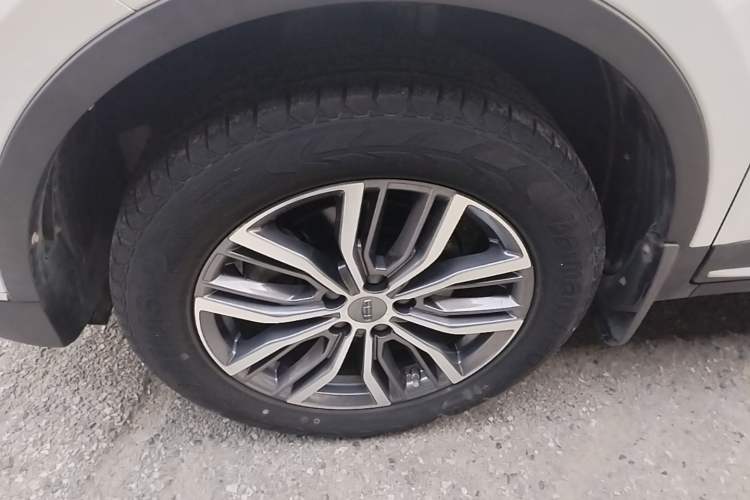 Used Geely Auto Emgrand X7 Sport 2020 1.8TD DCT Smart Connect PRO Left Front Wheel Hub