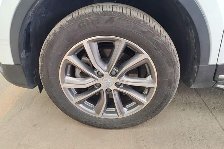 Used Geely Auto Emgrand X7 Sport 2020 1.8TD DCT Two-Wheel Drive Zhiya Model Left Front Wheel Hub