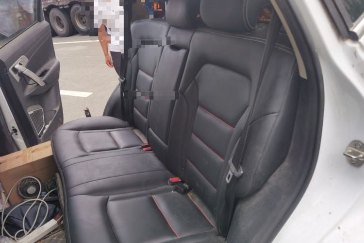 Used Geely Auto Emgrand X7 Sport 2020 1.8TD DCT Two-Wheel Drive Smart Connect 4G-Enabled Version Left Rear Seat